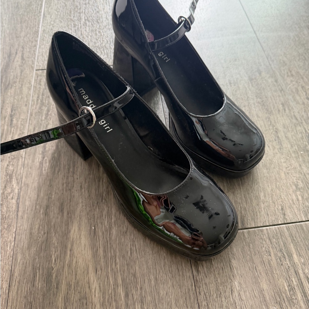 Platform Heels - Picture 3 of 3